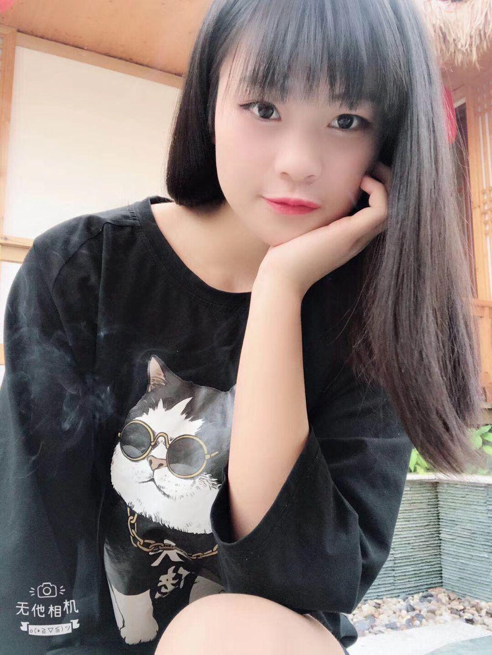 真！嫩！00年爱撒娇多水的小学妹
